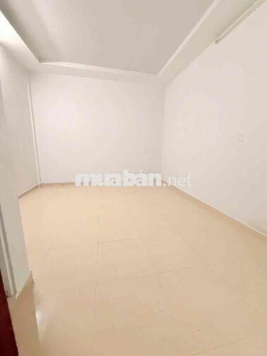 Cho Thuê Nhà 1 Sẹc Ngắn Ngay Ngã Tư Ga DT 5x15 1Lầu 3Pn 3Wc Sân Xe Máy