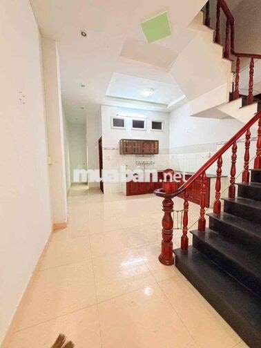 NHÀ 1/ HÀ HUY GIÁP_NGAY NGÃ TƯ GA_3PN_ HẺM XE HƠI