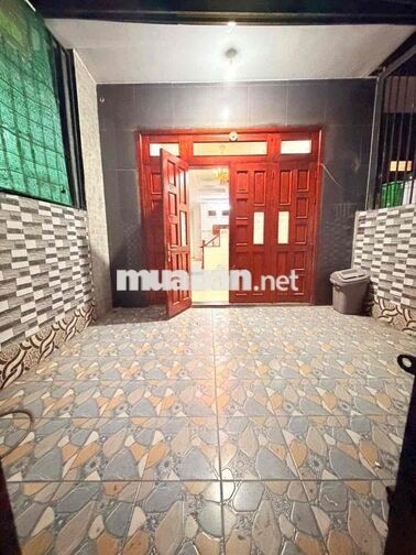 NHÀ 1/ HÀ HUY GIÁP_NGAY NGÃ TƯ GA_3PN_ HẺM XE HƠI