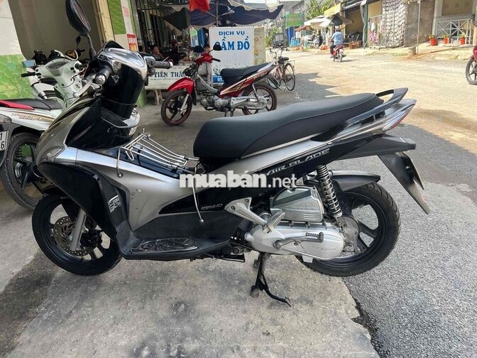 Honda Air Blade 2011 Đen bạc