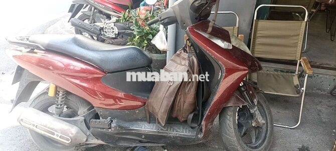 Honda Dylan màu Đỏ