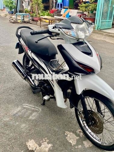 HONDA WAVE RSX 110 2011 TRẮNG ĐEN