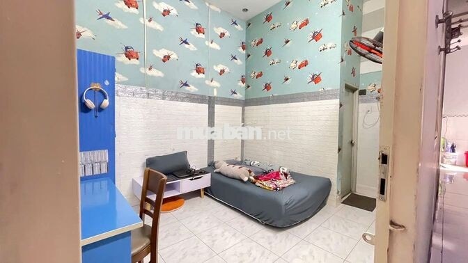 Bán nhà sân vườn ngang 8m, MT đường 10m gần chợ Bà Điểm