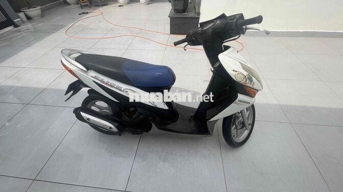 HONDA CLICK 2010 MÀU TRẮNG