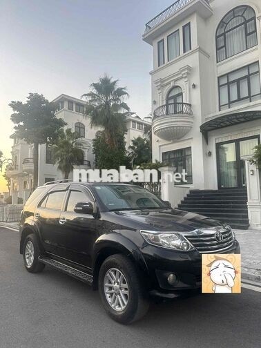 Toyota Fortuner  xe số tự động 2 cầu sx cuối 2012