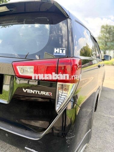 Toyota Innova 2018 Venture Đen