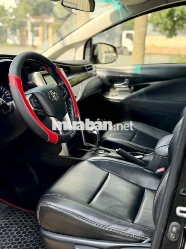 Toyota Innova 2018 Venture Đen