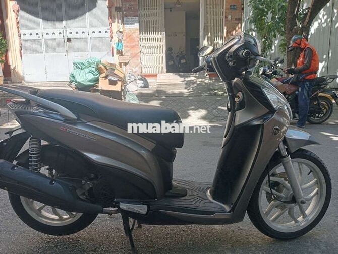 Xe máy Kymco màu Xám 9chủ