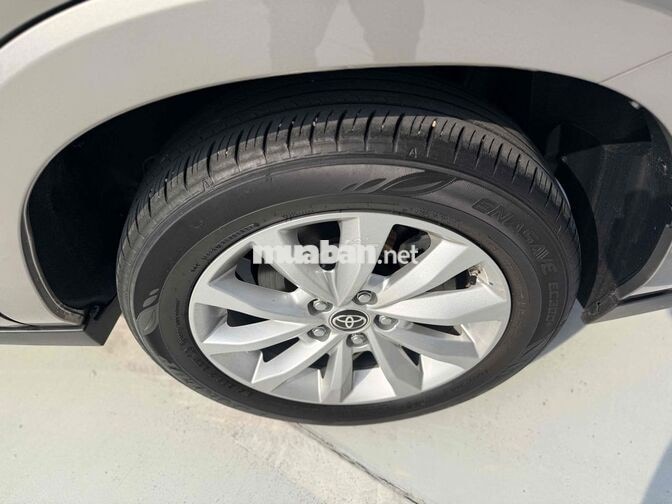 Toyota Innova Cross 2025 2.0V - Thương Lượng tốt