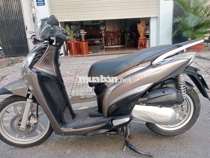 Xe máy Kymco màu Xám 9chủ