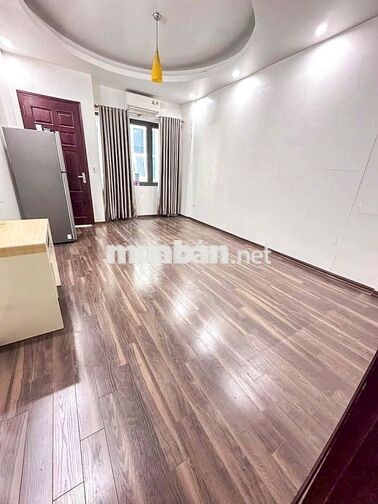 Chỉ 19 Triệu – Nhà 5T Cầu Giấy, Gara Ô Tô 7 Chỗ, 4PN, Gần ĐH Thủ Đô