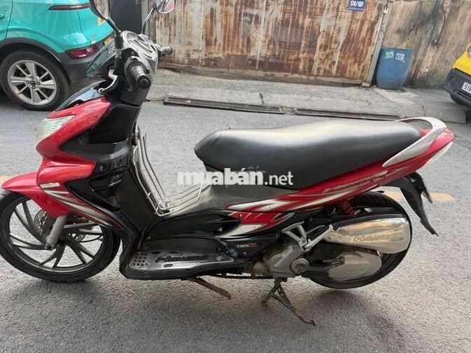 Suzuki Hayate 2011 màu đỏ đen