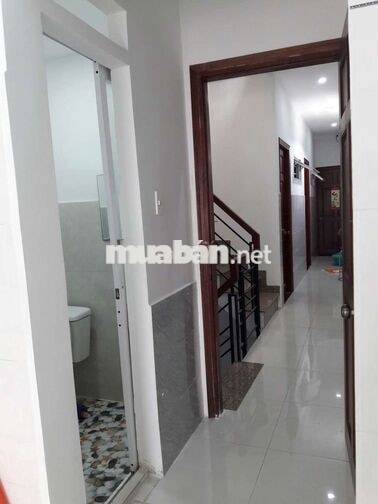 PHÒNG + GÁC + WC RIÊNG + CỬA SỔ SẠCH, MÁT