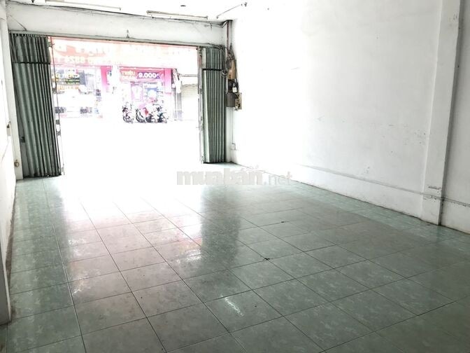 Cho thuê mặt bằng rẽ nhất đường Cách Mạng Tháng 8 miễn tiếp trung gian
