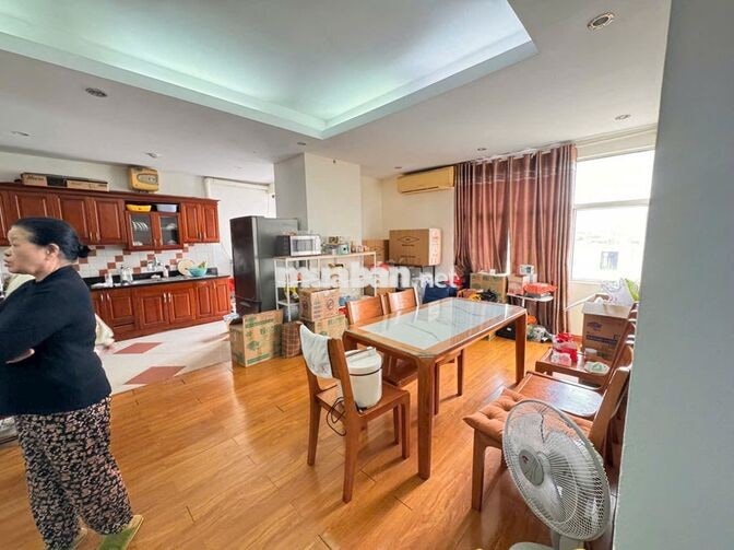 CĂN HỘ 3PN TRUNG TÂM BA ĐÌNH - 125M² GIÁ 15TR - CÓ SẴN ĐỒ CƠ BẢN