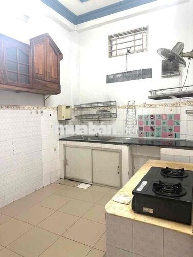 NGAY TRẠM Y TẾ PHƯỜNG LINH TÂY - CHỢ THỦ ĐỨC 3 TẦNG 4PN 3WC Ở + VPCTY