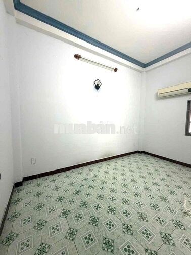 NGAY TRẠM Y TẾ PHƯỜNG LINH TÂY - CHỢ THỦ ĐỨC 3 TẦNG 4PN 3WC Ở + VPCTY