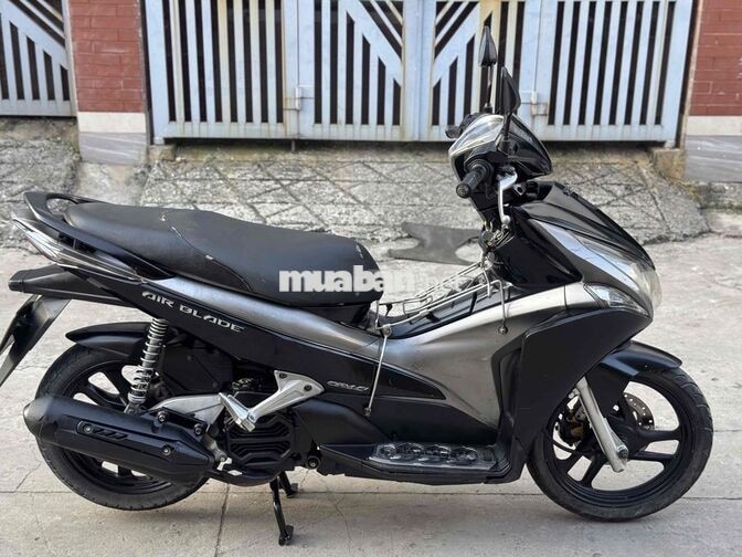 Honda Airblade FI 2012 Đen Đẹp Máy Zin. biển 81