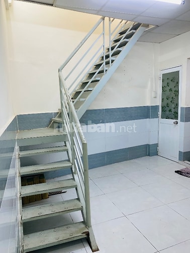 CHO THUÊ NHÀ NGUYÊN CĂN ( Ngang 4,2m x Dài 17m ), 1 Trệt, Có Gác Lửng
