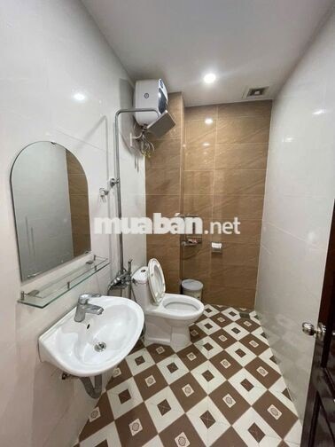 CHO THUÊ NHÀ 3 TẦNG MẶT TIỀN HÒA CƯỜNG – FULL NỘI THẤT