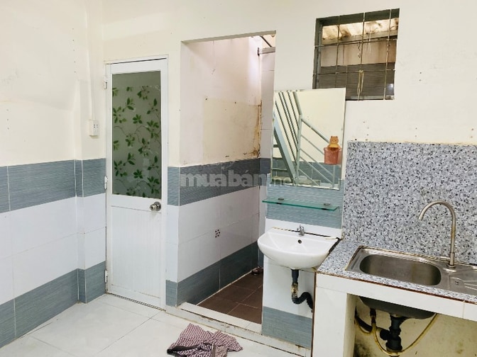 CHO THUÊ NHÀ NGUYÊN CĂN ( Ngang 4,2m x Dài 17m ), 1 Trệt, Có Gác Lửng