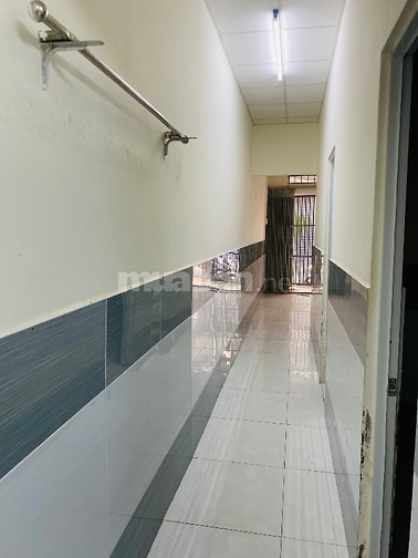 CHO THUÊ NHÀ NGUYÊN CĂN ( Ngang 4,2m x Dài 17m ), 1 Trệt, Có Gác Lửng