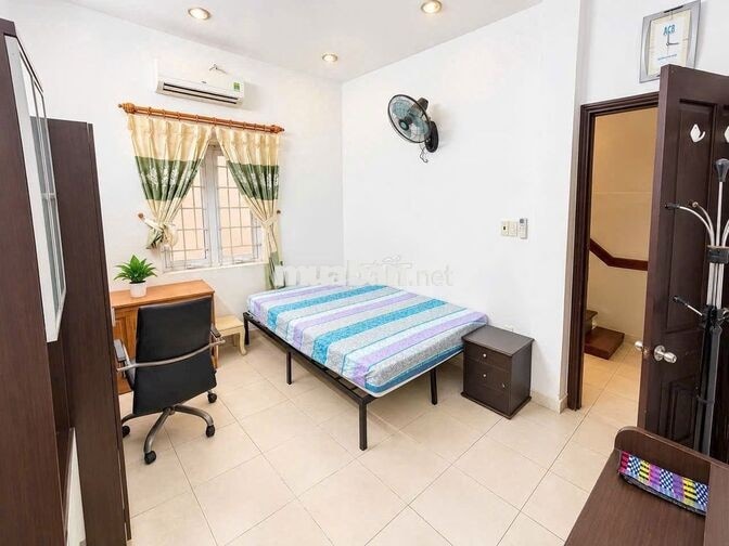 Cho thuê nhà P. Hòa Hưng, Q.10 – HẺM XE HƠI, VỊ TRÍ THUẬN TIỆN