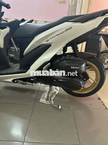 Honda Vario 150 nhập khẩu màu trắng