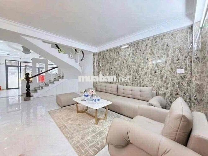 Cho thuê nhà đẹp 3 tầng đường 15m Trần Nhân Tông, gần Khúc Hạo, Quận S