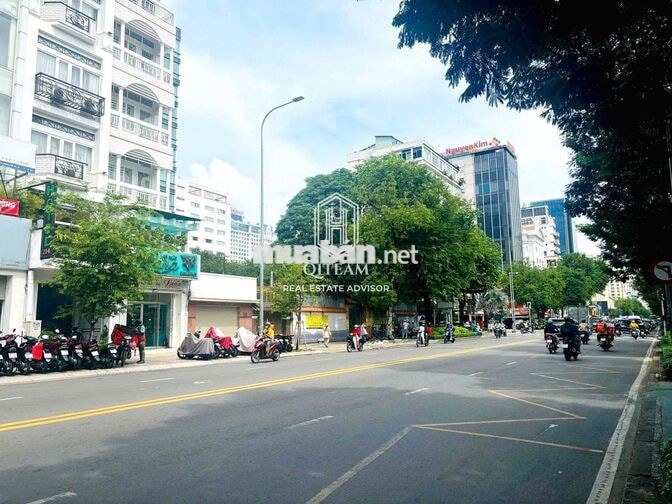 🔥 NHÀ 2 MẶT TIỀN TRƯỚC SAU NGUYỄN THỊ MINH KHAI, QUẬN 3 – CÓ THANG HÀN