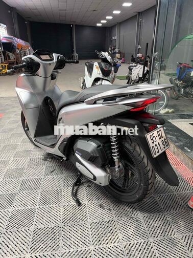 Honda SH 125i 2026 ABS 100km màu Bạc