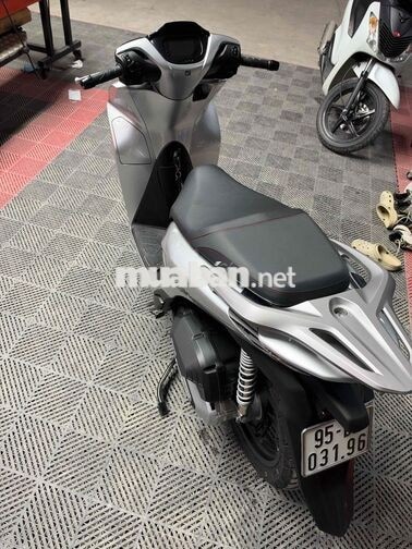 Honda SH 125i 2026 ABS 100km màu Bạc