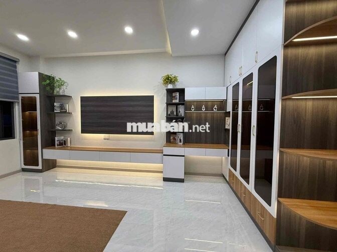 CHO THUÊ NHÀ PHỐ QUẬN 7 4PN+5WC FULL NT CAO CẤP 35 TRIỆU/ THÁNG