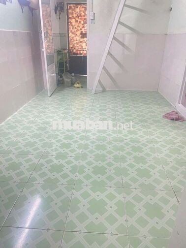 cho thuê phòng rộng rãi có gác. có máy lạnh 