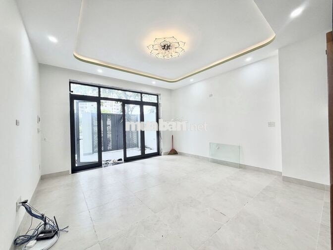 CHO THUÊ NHÀ MỚI 3,5 TẦNG 6 PHÒNG NGỦ KĐT PHƯỚC LONG GIÁ 27 TRIỆU