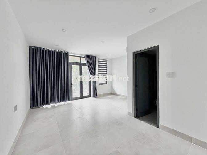 CHO THUÊ NHÀ MỚI 3,5 TẦNG 6 PHÒNG NGỦ KĐT PHƯỚC LONG GIÁ 27 TRIỆU