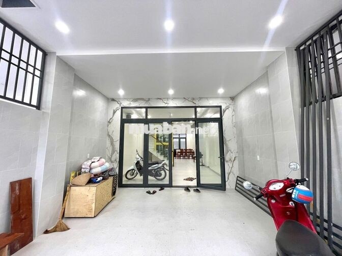CHO THUÊ NHÀ Ở KINH DOANH MỚI 100% PHƯỜNG NAM NT GIÁ 25 TRIỆU/THÁNG
