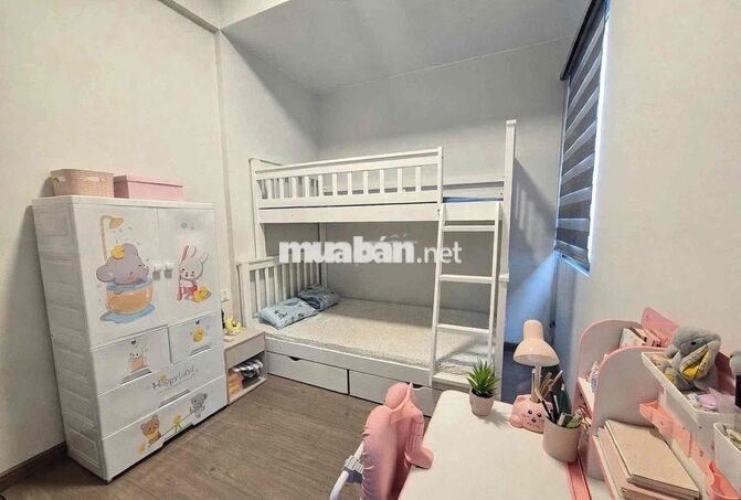 Bán Căn 2PN và 2WC View Hồ ; Giá bán 2,690 tỷ. Full nội thất