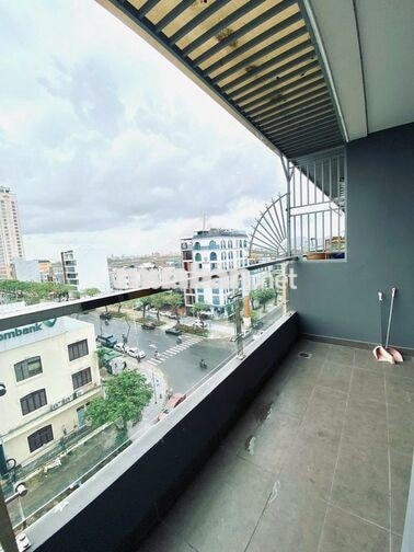 Cho thuê căn hộ 2PN Monarchy, Full nội thất, Ban công rộng 80m2