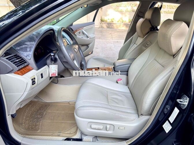Toyota Camry 2.4G AT 2010