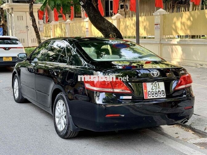Toyota Camry 2.4G AT 2010