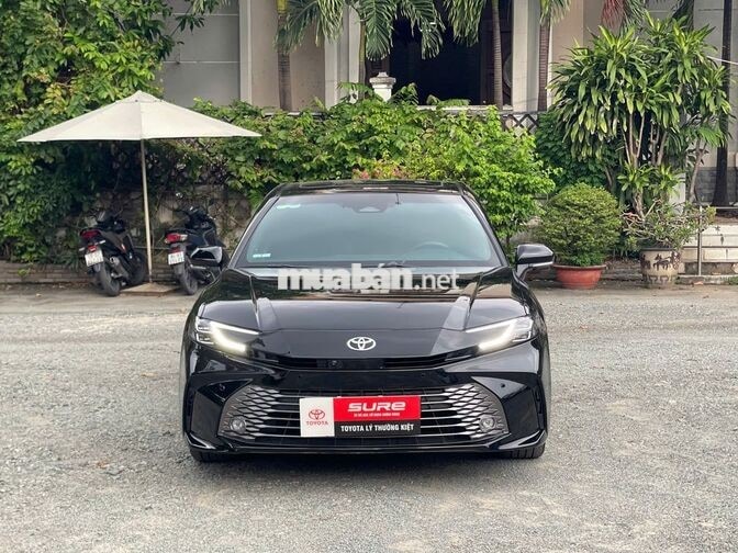 Toyota Camry 2025 2.5HEVbản MID, đẹp, lướt