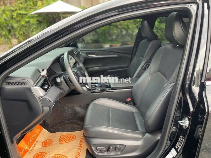 Toyota Camry 2025 2.5HEVbản MID, đẹp, lướt