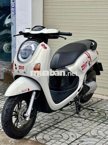 Honda Scoopy 2025 màu trắng
