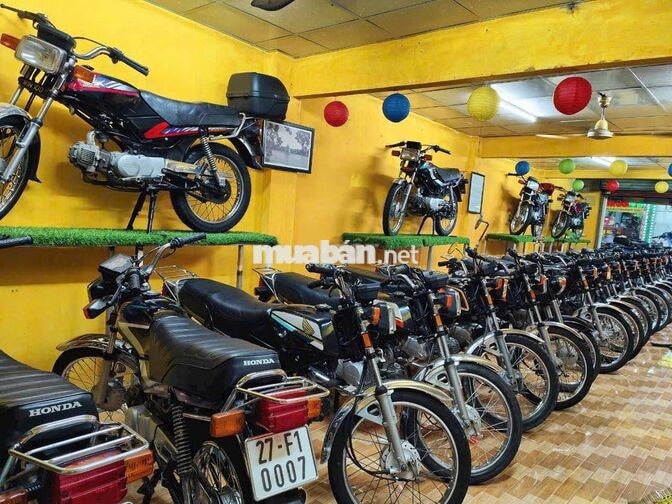 Honda Win 100 màu Đen