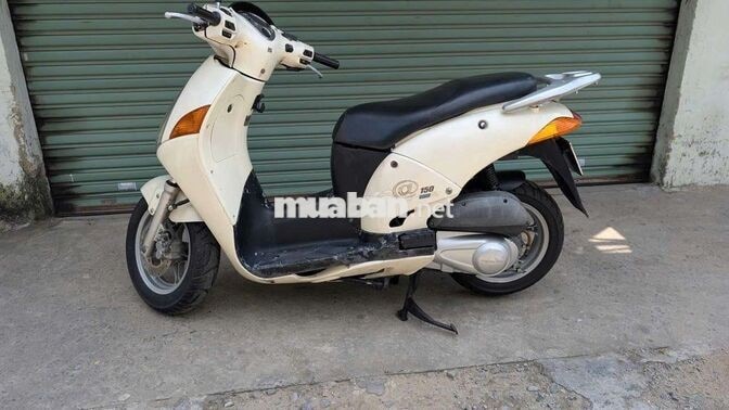 Honda @150ES màu Trắng