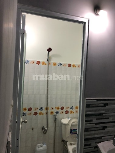 Cho thuê nhà nguyên căn, hẻm xe hơi, 2 lầu 3 phòng ngủ