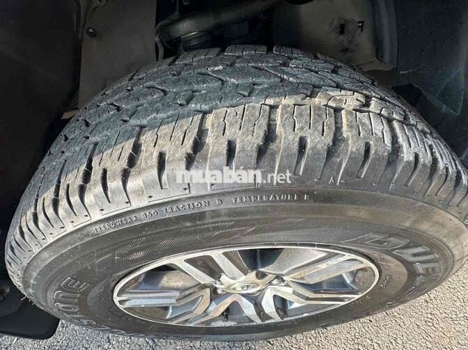 Toyota Fortuner 2018 màu nâu tự động dầu nhập indo