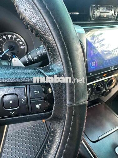 Toyota Fortuner 2018 màu nâu tự động dầu nhập indo