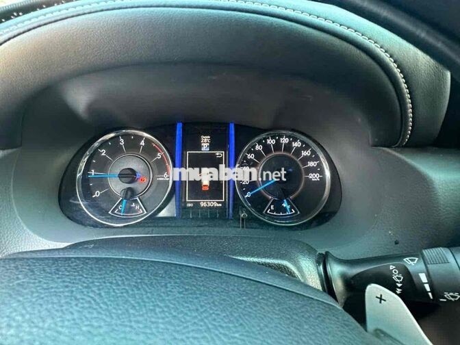 Toyota Fortuner 2018 màu nâu tự động dầu nhập indo
